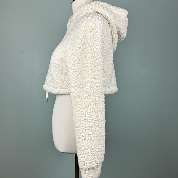 Fuzzy Cozy Blanket Hoodie - Picture 5 of 7